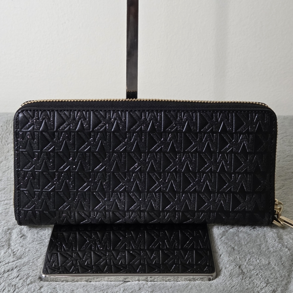 * Michael Kors MK Crimson Signature JetSet Travel Continental Large Wallet Black - Picture 2 of 13